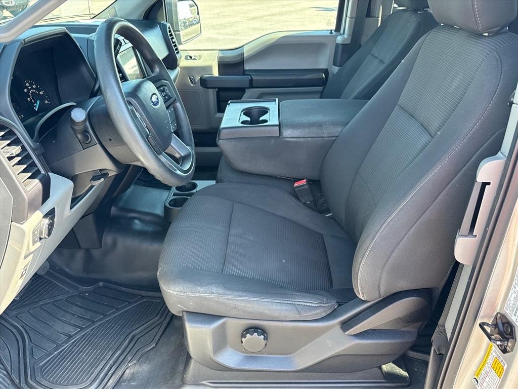 Used 2019 Ingot Silver Ux Ford XL image 9