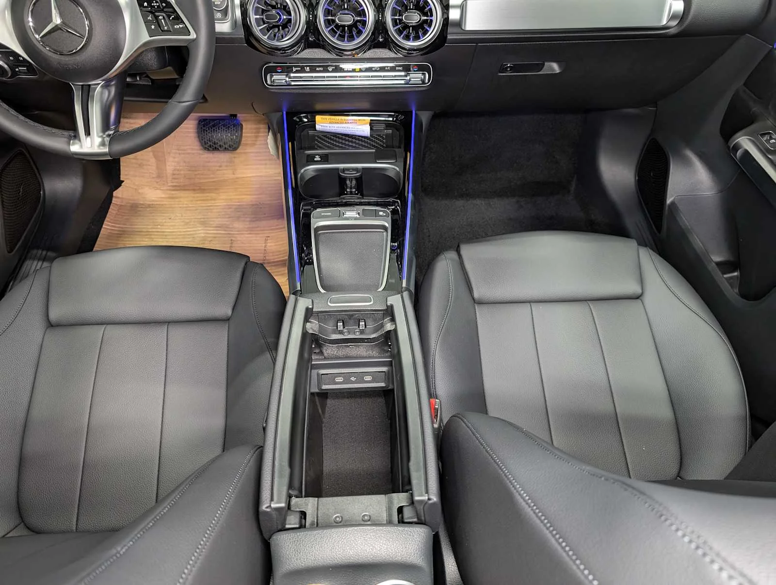 Used 2026 Night Black Mercedes-Benz GLB 250 image 18