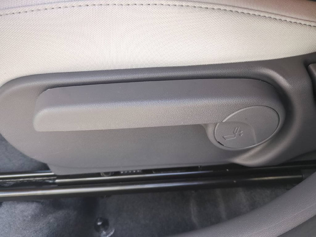 2027 Hyundai Kona SEL Sport - Photo 22