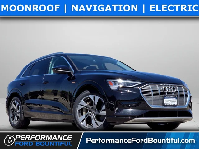 2022 Audi e-tron Premium