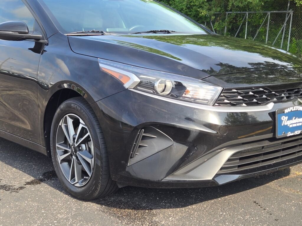 Pre-Owned 2023 Kia Forte LXS 4D Sedan in Palatine #HP11406C