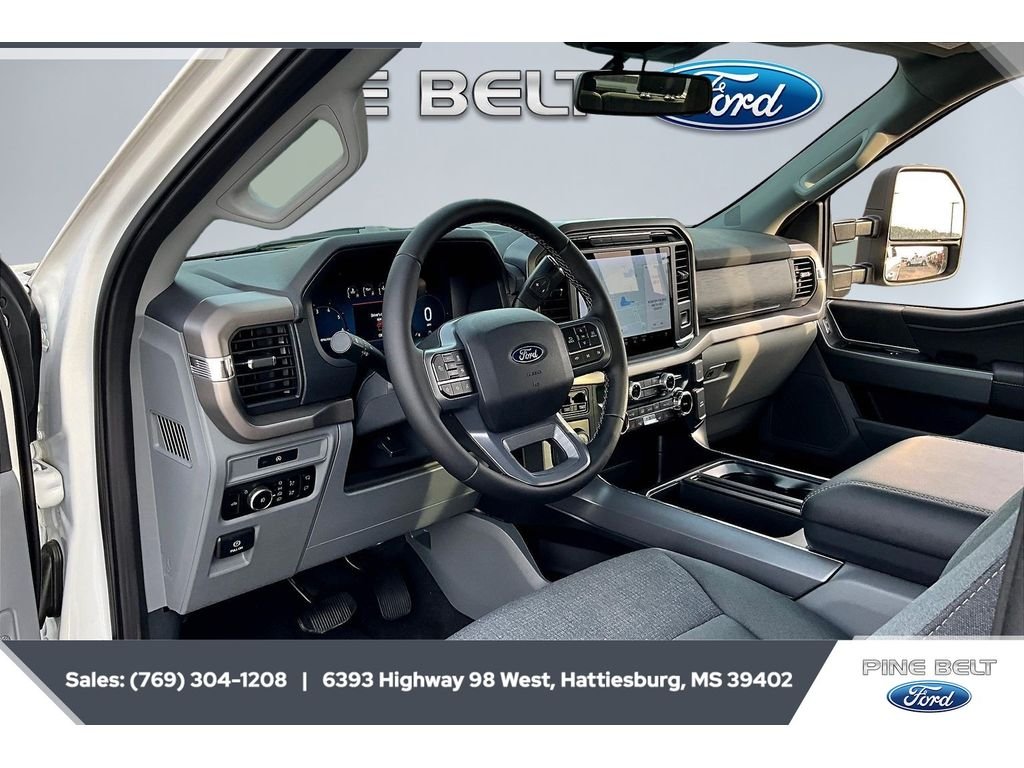 2025 Ford F-150 XLT - Photo 13