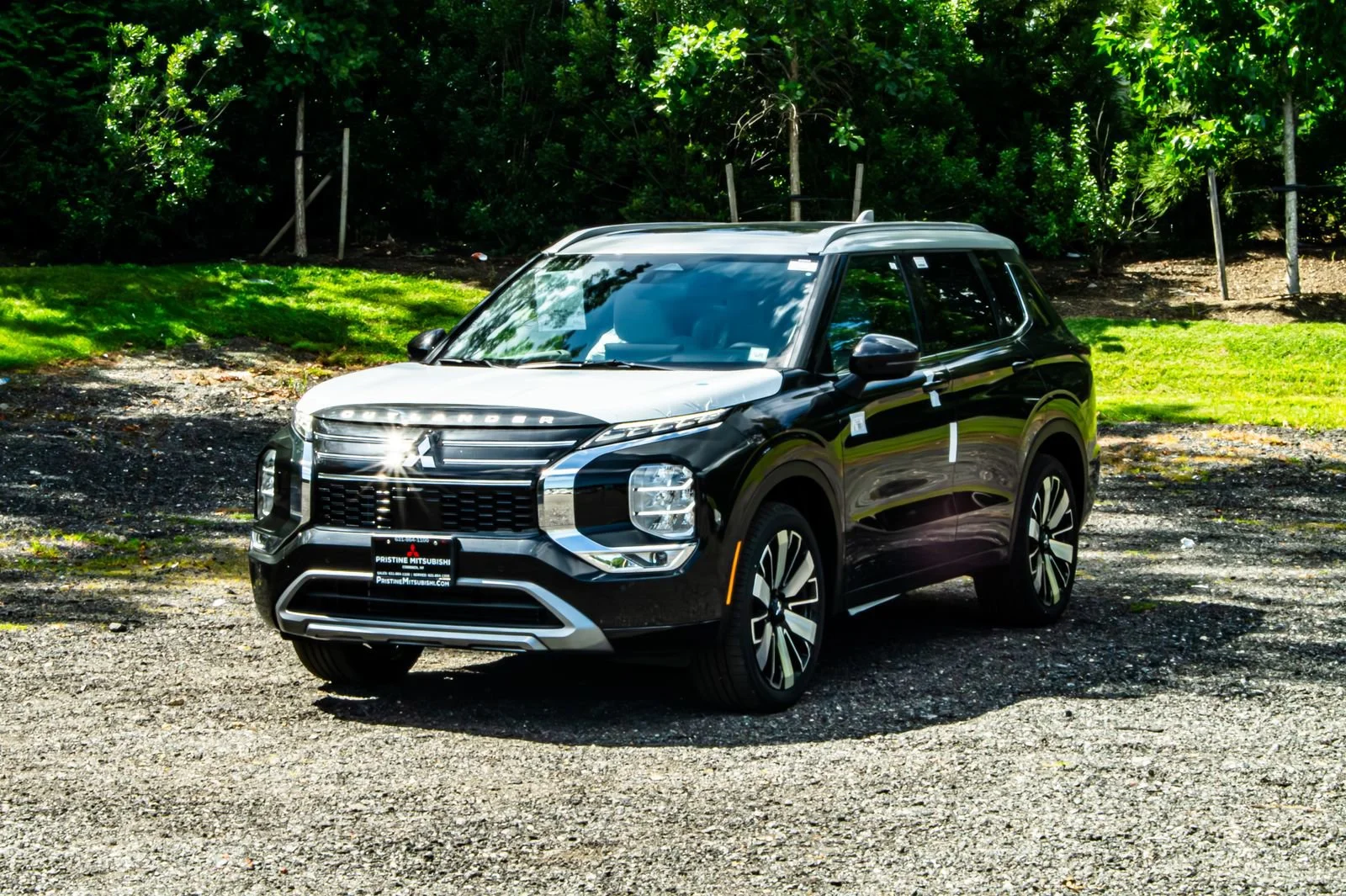 2025 Mitsubishi Outlander SEL Platinum Edition S-AWC's photo