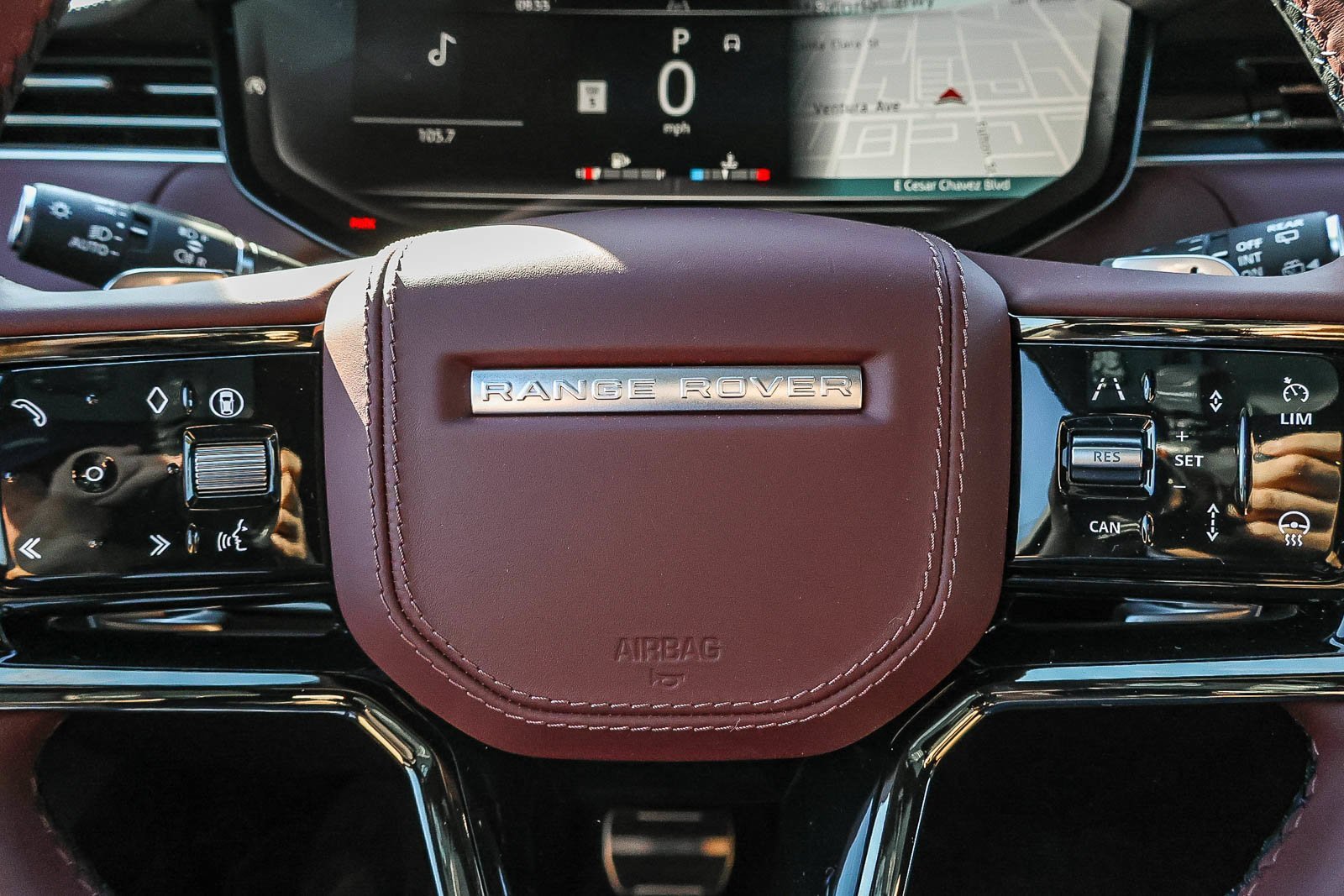 New 2026 Fuji White LAND ROVER Dynamic SE image 31