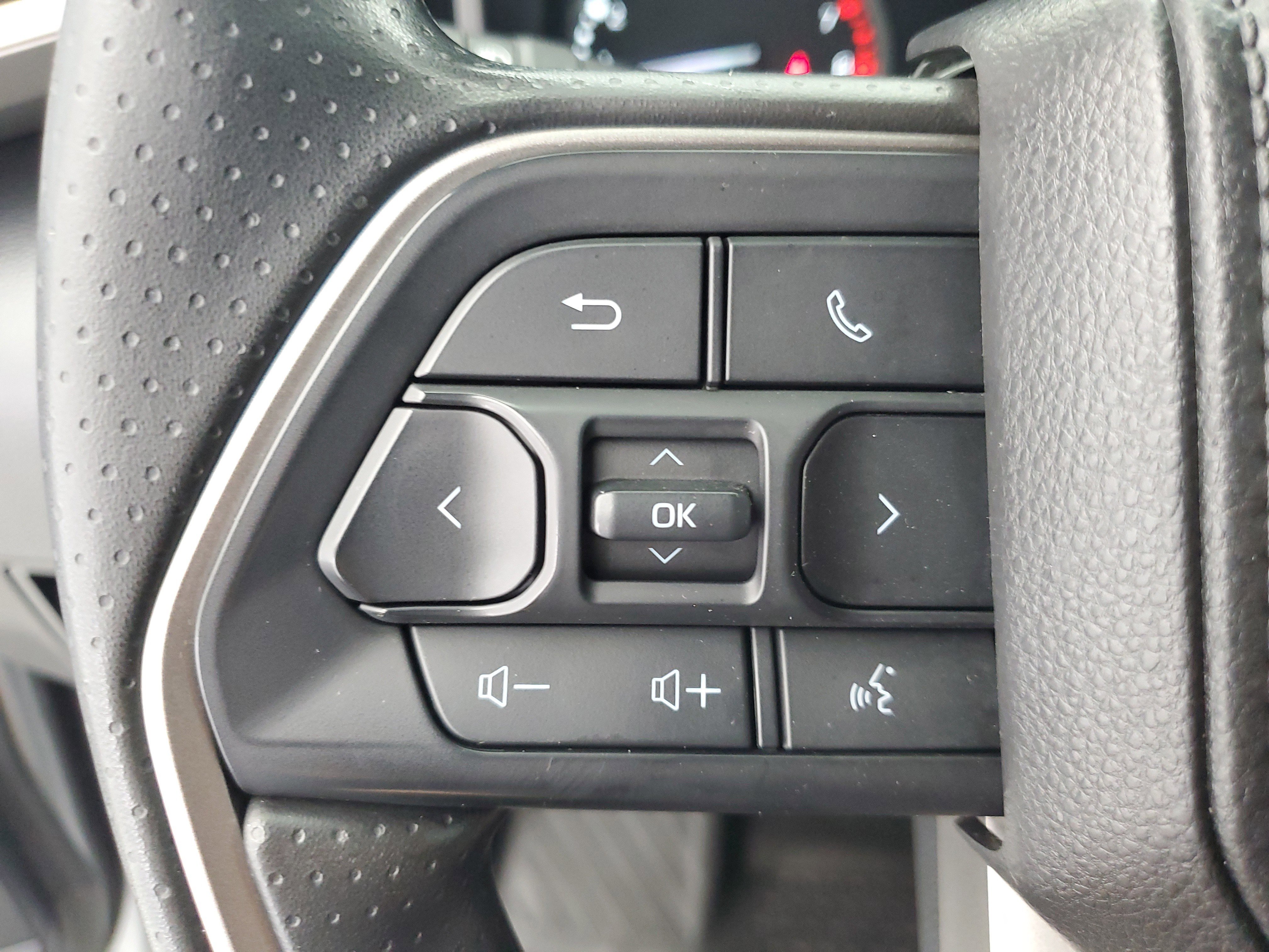 Used 2025 Celestial Silver Metallic Toyota SR5 image 23