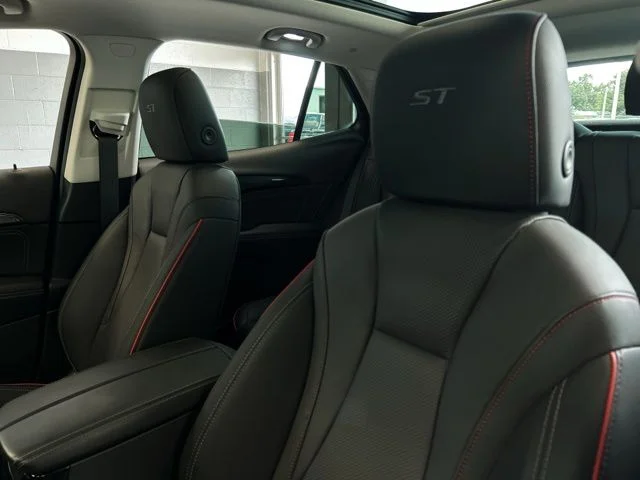 Used 2023 Black Buick Essence image 32