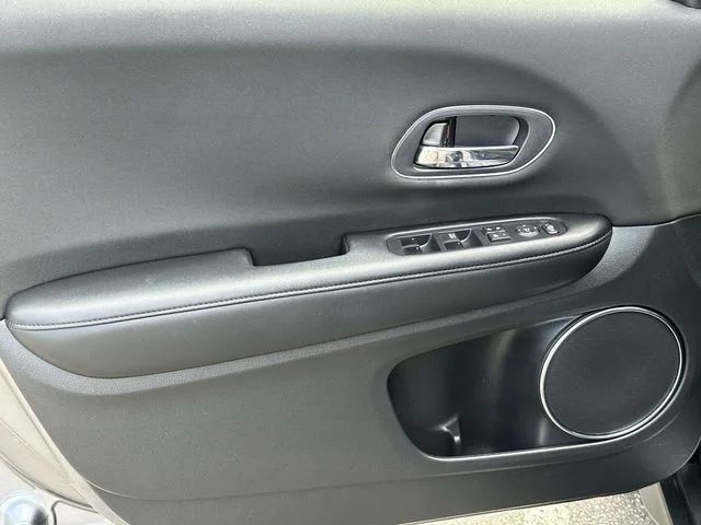 2018 Honda HR-V EX - Photo 16