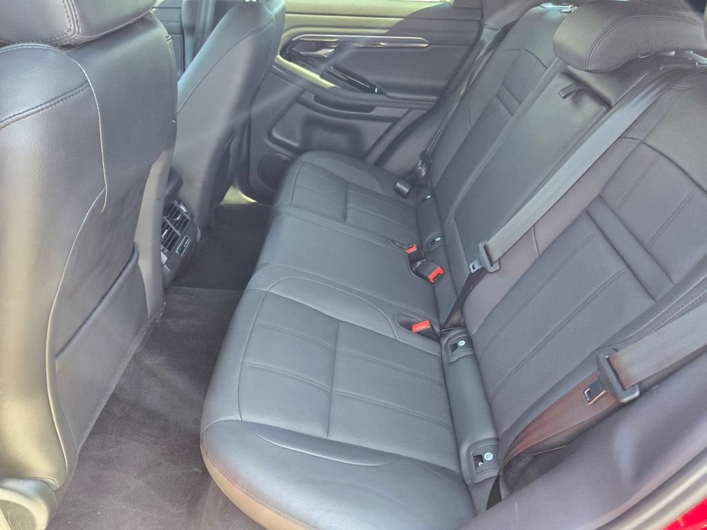 Used 2023 Red Land Rover R-Dynamic SE image 11