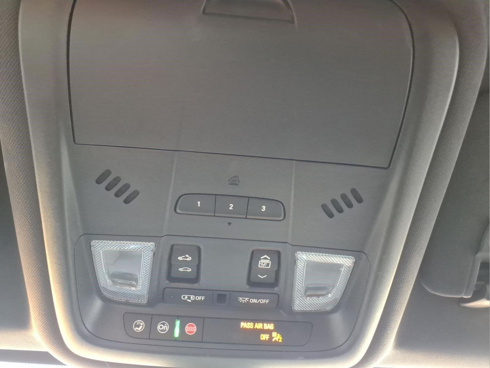 Used 2024 Iridescent Pearl Tricoat Chevrolet Premier image 27