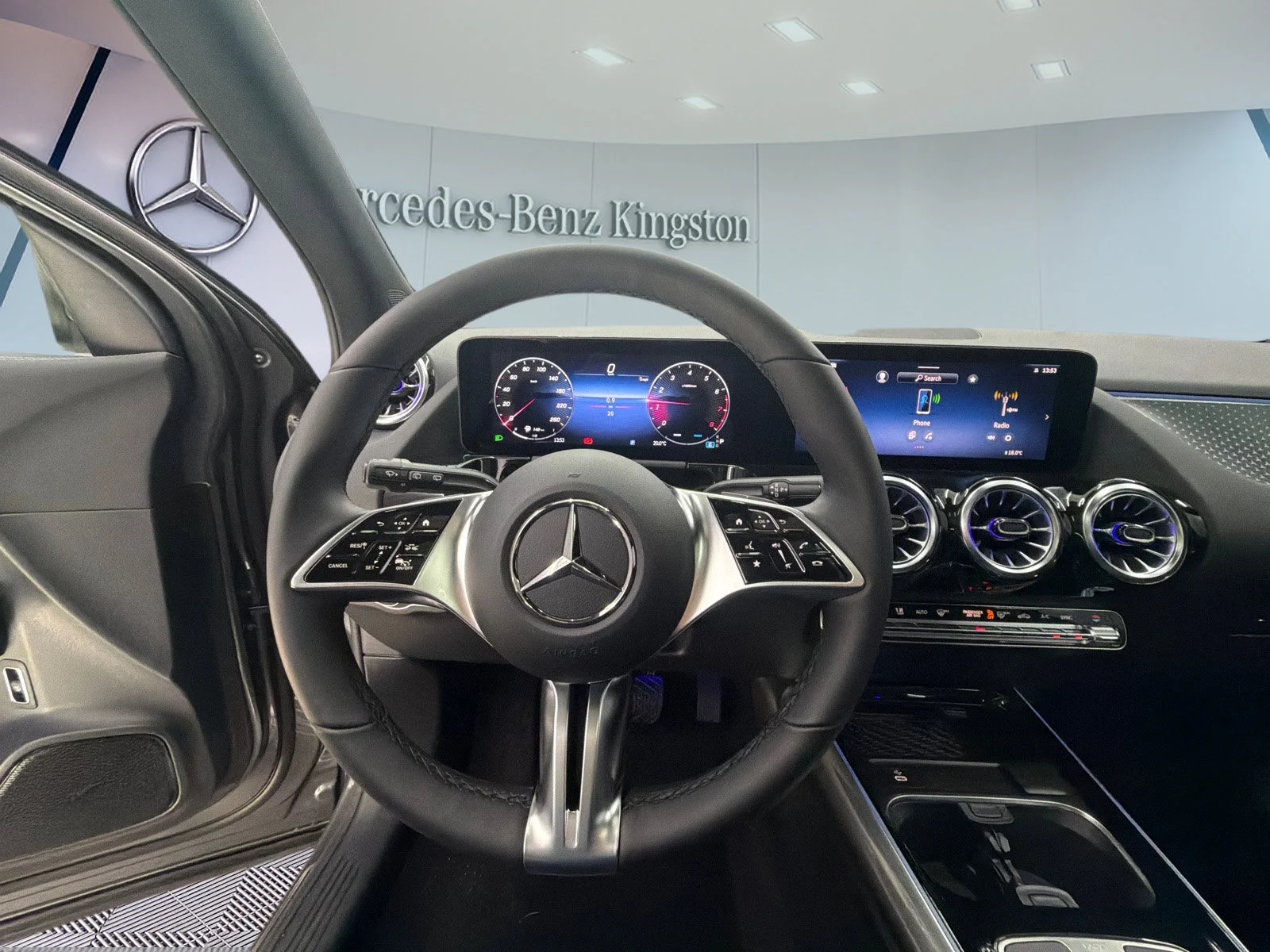 Used 2026 Grey Mercedes-Benz GLA 250 image 13