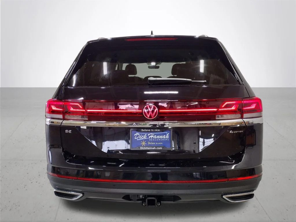 New 2026 Black Volkswagen 2.0T SE w/Technology image 11