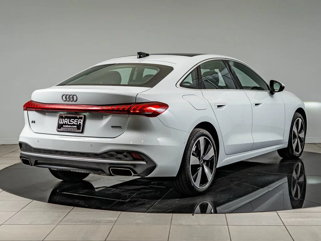 Used 2025 Glacier White Audi 2.0T Premium Plus image 5