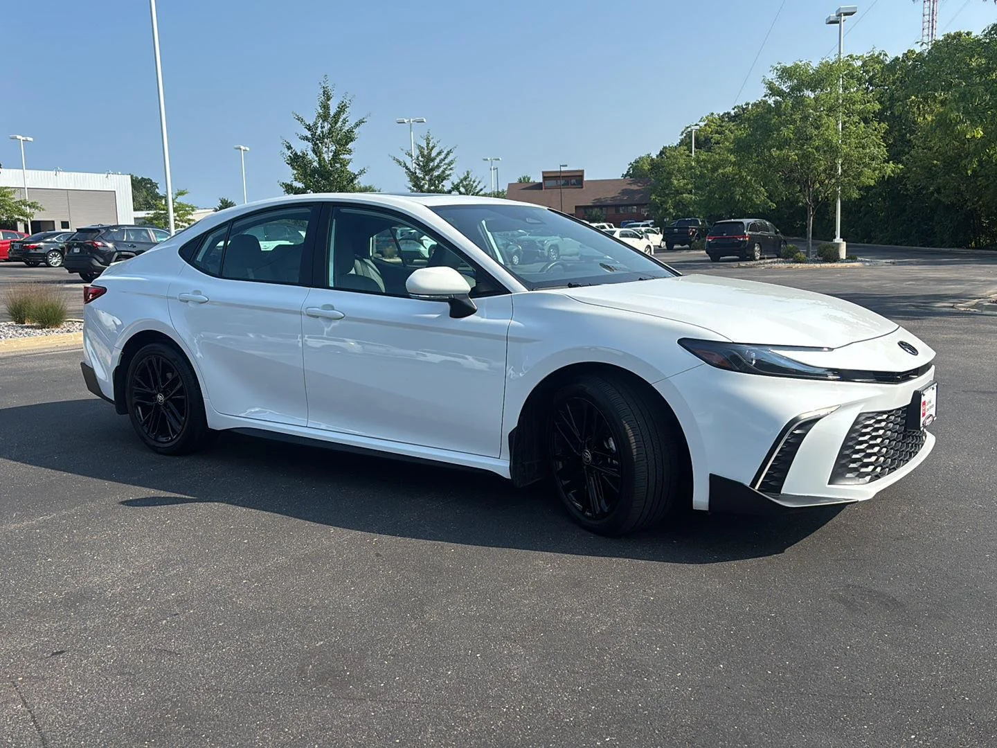 Certified Used 2025 Ice Cap Toyota SE image 9