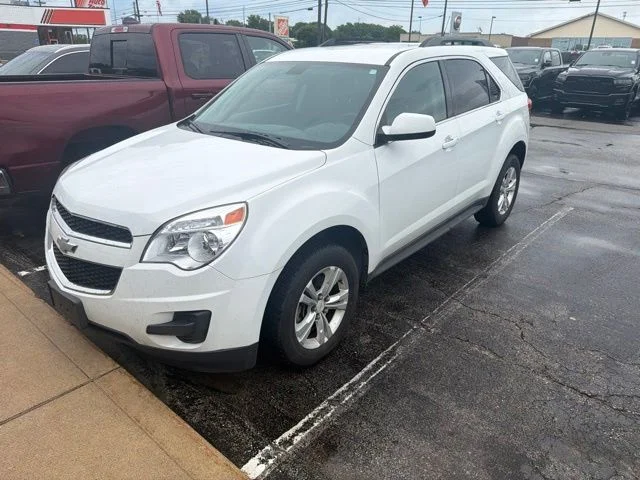 Used 2011 White Chevrolet LT image 2