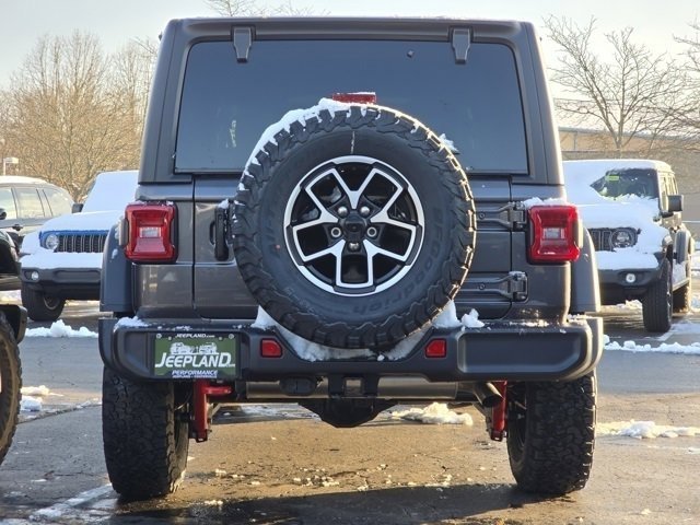 New 2026 Granite Crystal Metallic Clear-Coat Exterior Paint Jeep Rubicon image 16
