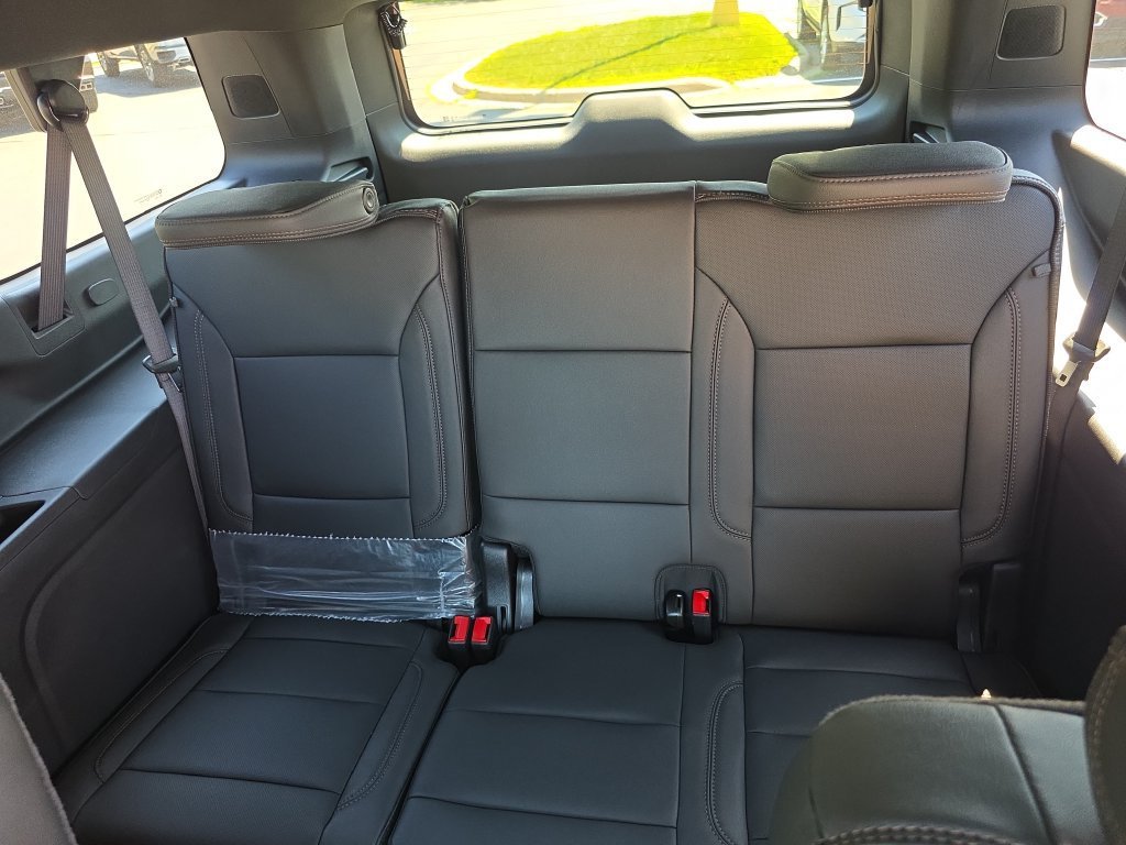 2026 Chevrolet Suburban High Country - Photo 27