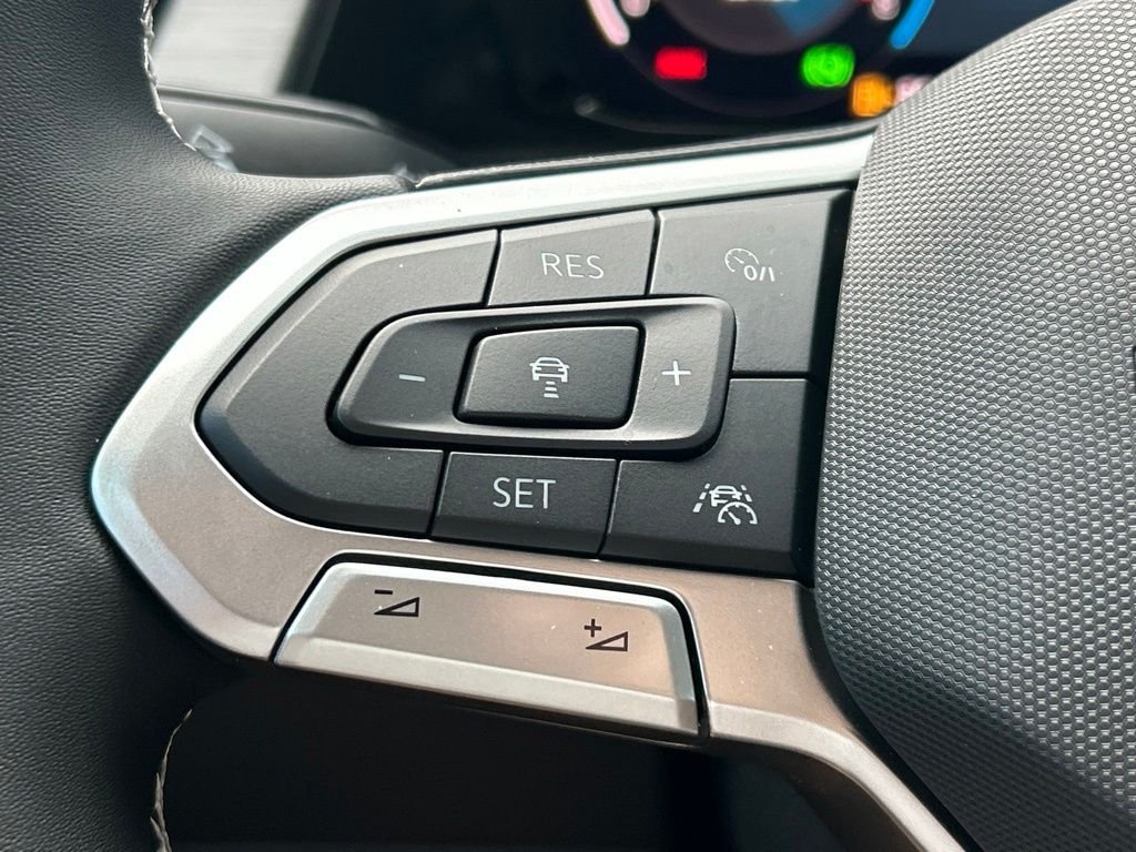 New 2026 White Volkswagen 2.0T SE image 26