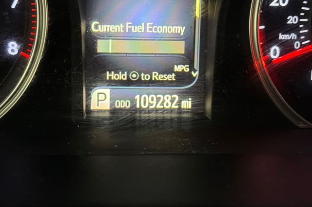 Used 2016 Super White Toyota SE image 31