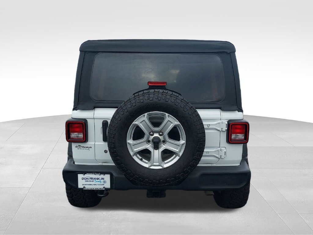 Used 2019 White Jeep Unlimited Sport S image 4