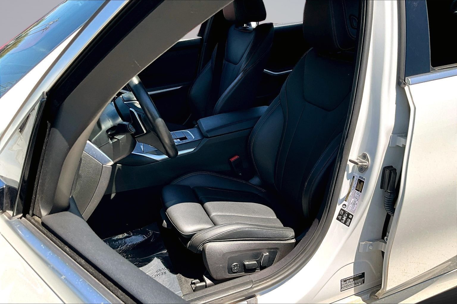 Used 2024 White BMW 330i xDrive image 24