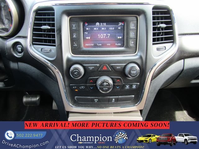 Used 2014 Black Jeep Laredo image 13
