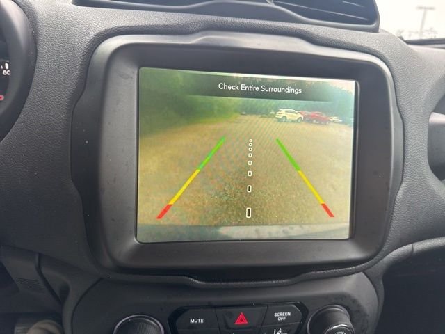 Used 2023 Gray Jeep Latitude image 29