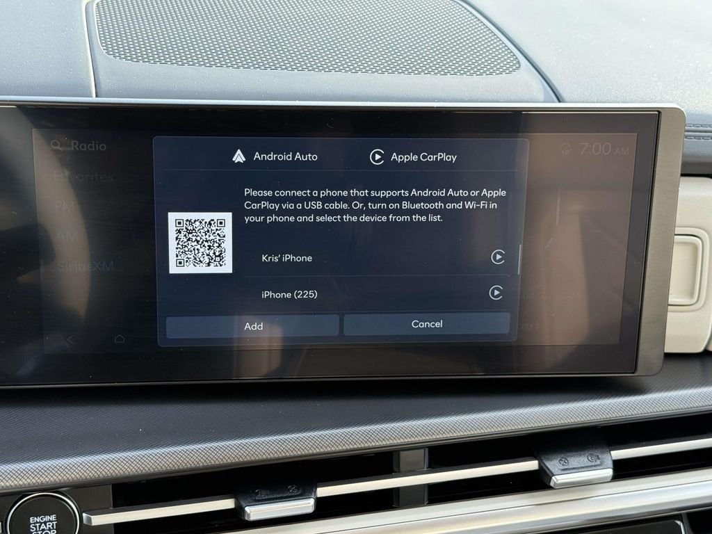 Used 2025 White Hyundai SEL image 3
