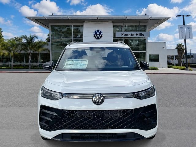 New 2026 White/off-white Volkswagen 2.0T SE R-Line Black image 2