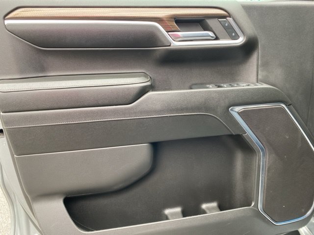 Used 2023 Sterling Gray Metallic Chevrolet RST image 14