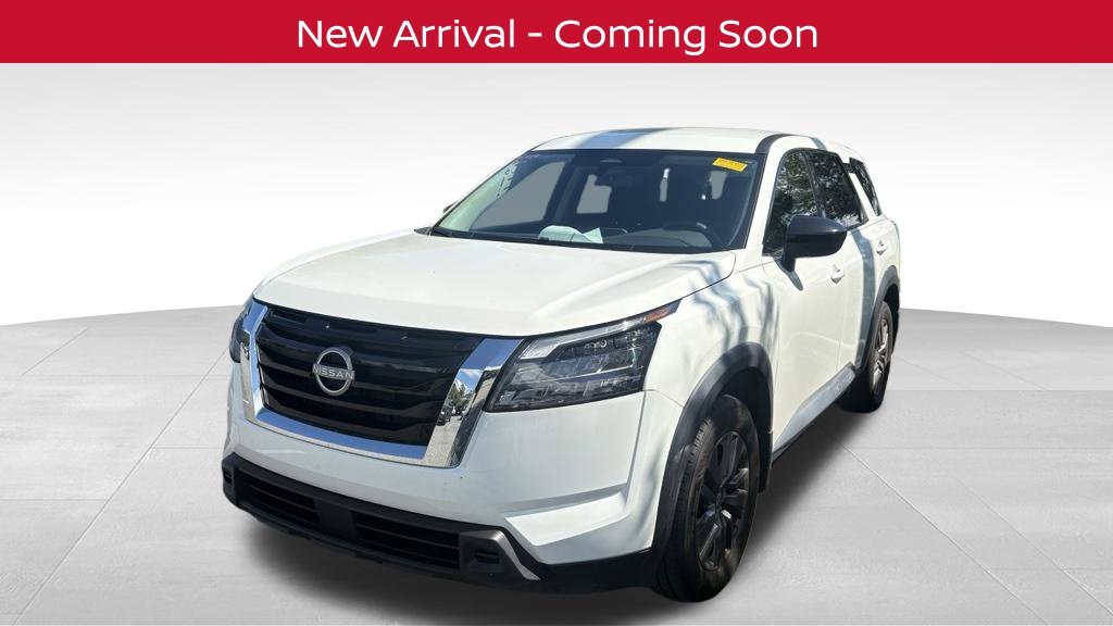 Used 2024 White Nissan S image 1
