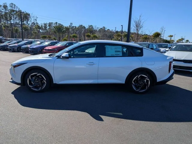 2025 Kia K4 EX - Photo 6