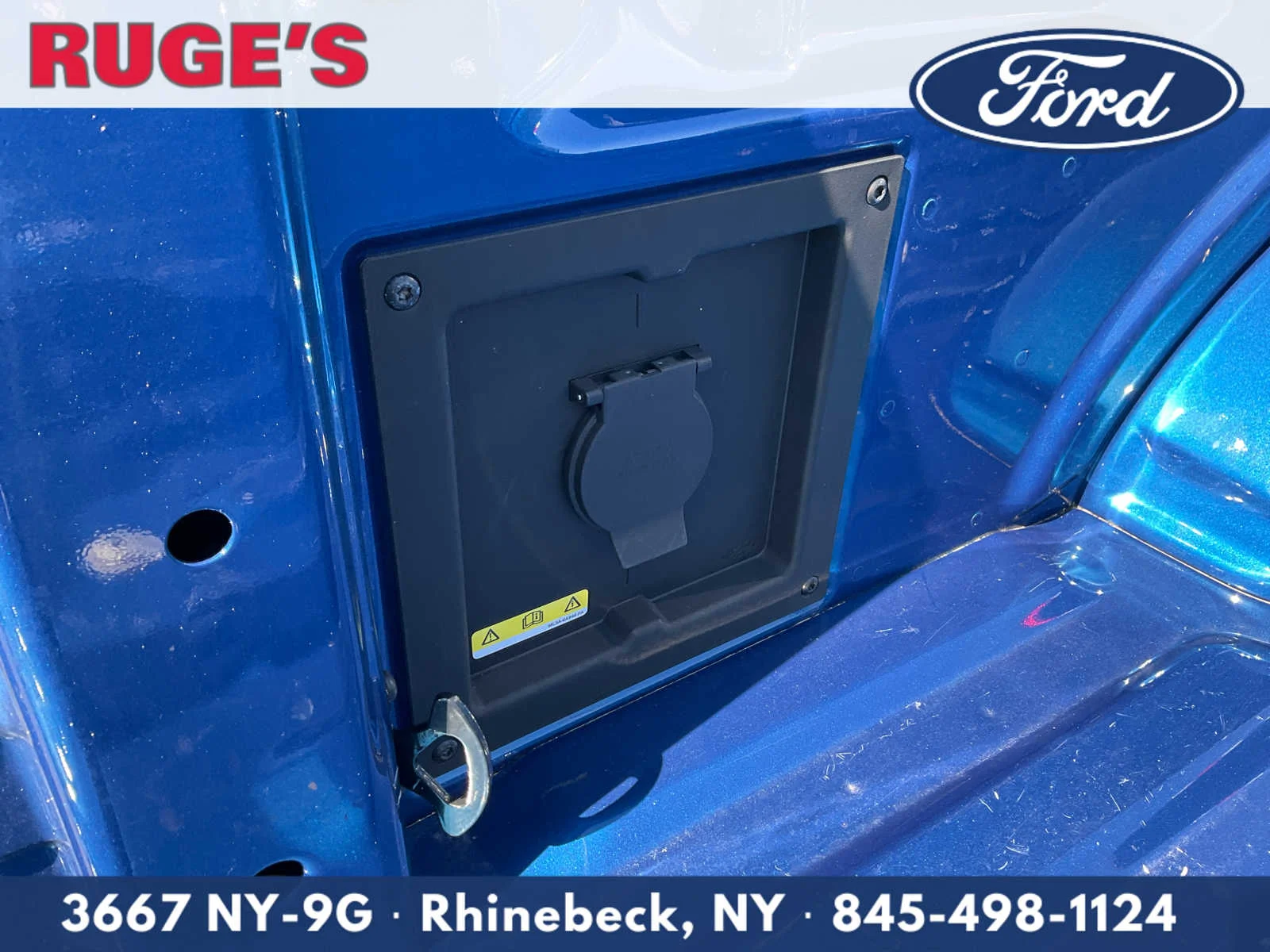 Certified Used 2023 Atlas Blue Ford XLT image 14