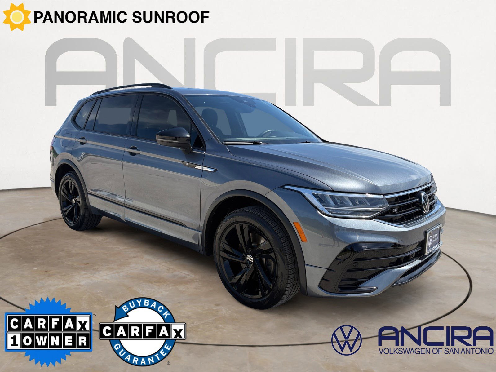 2024 Volkswagen Tiguan 2.0T SE R-Line Black's photo