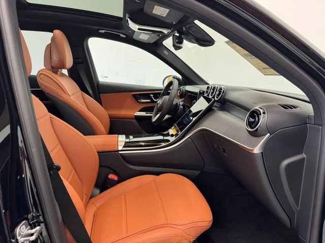 New 2026  Mercedes-Benz GLC 300 image 17
