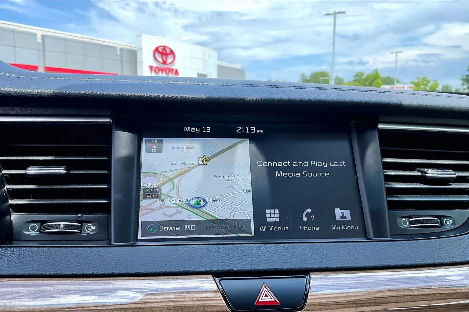 Used 2019 Snow White Pearl Kia Technology image 51