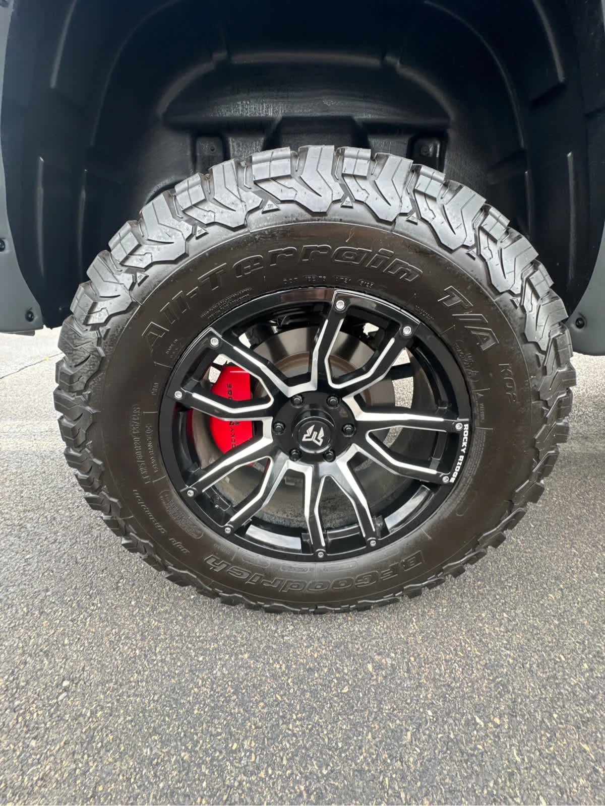 Used 2024 Diamond Black Ram Laramie image 14