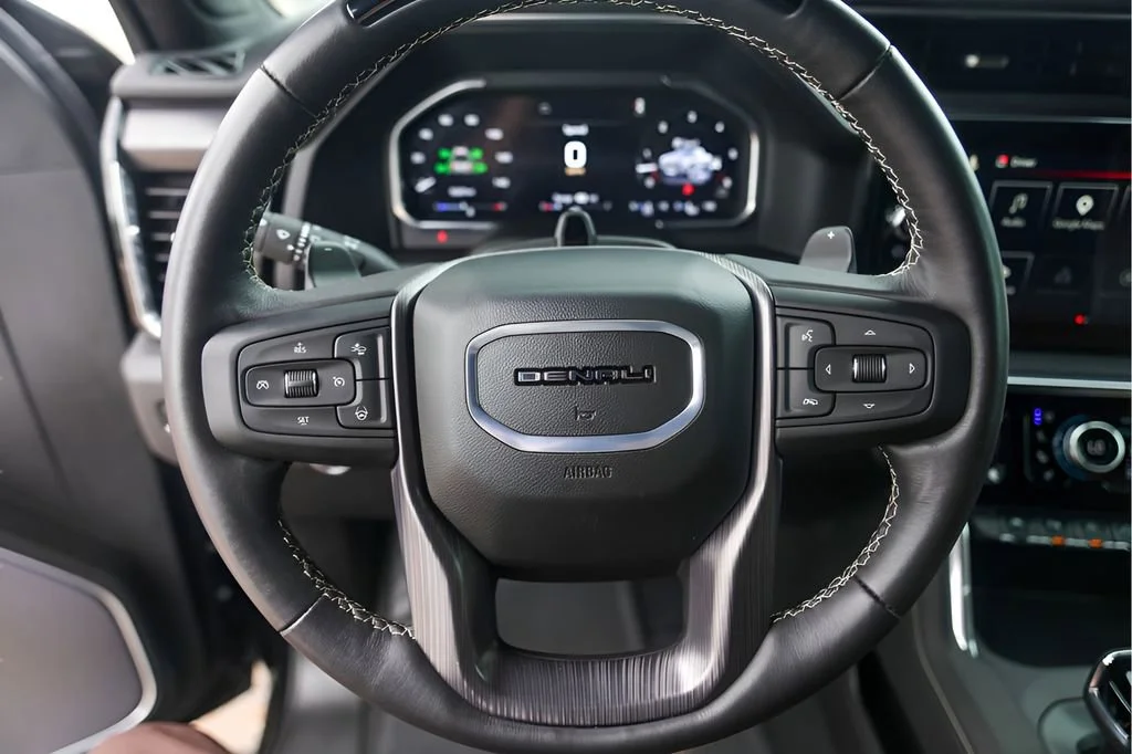Used 2026 Onyx Black GMC Denali Ultimate image 15