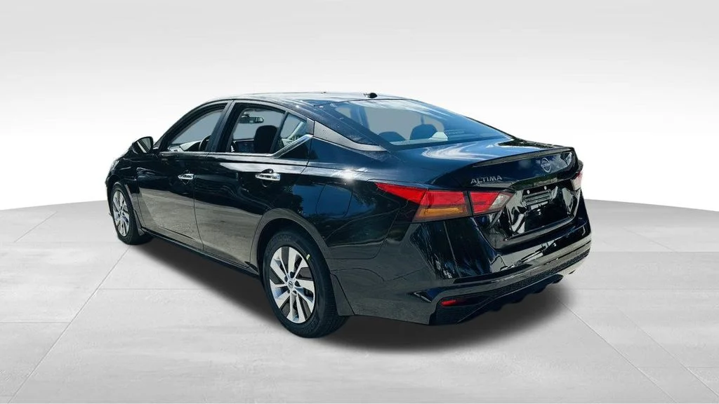 Certified Used 2025 Black Nissan 2.5 S image 5