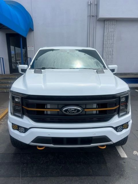 Used 2022 White Ford Tremor image 9