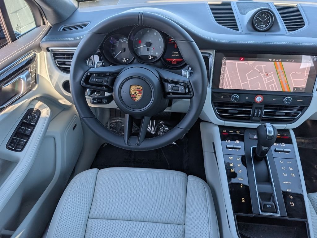 2026 Porsche Macan S - Photo 19