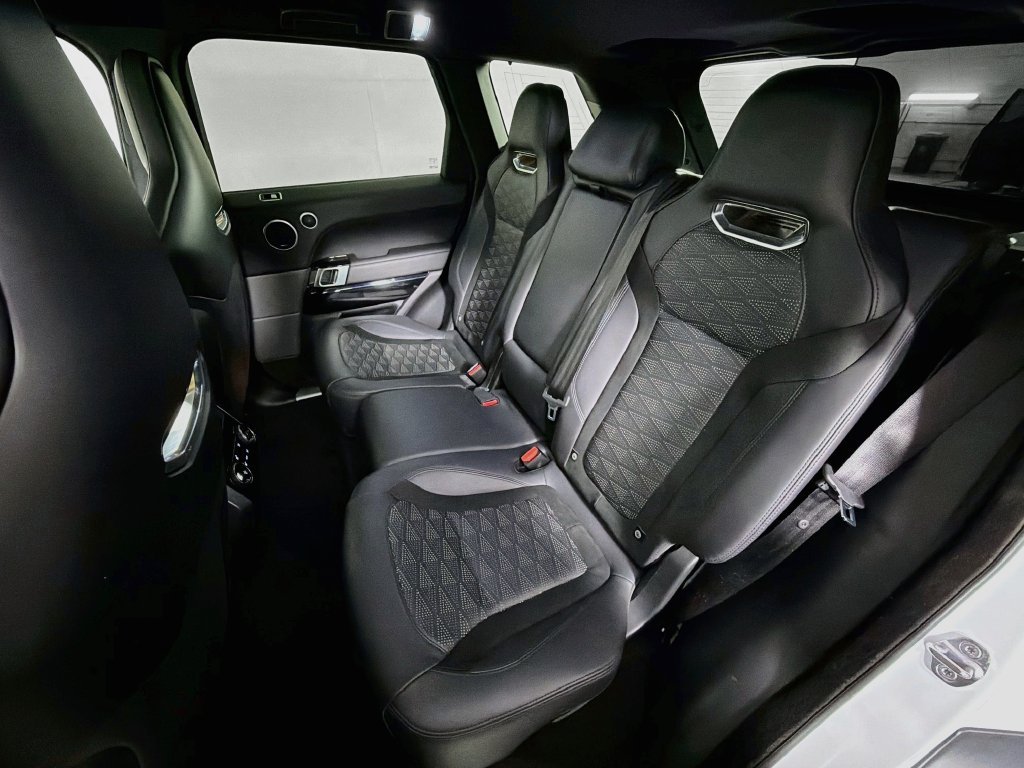 Used 2022 Fuji White Land Rover SVR image 26