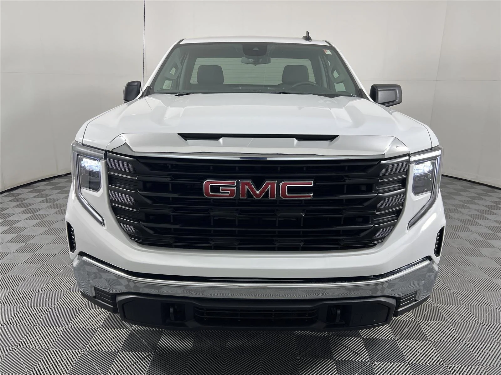 New 2026 Summit White GMC Pro image 2