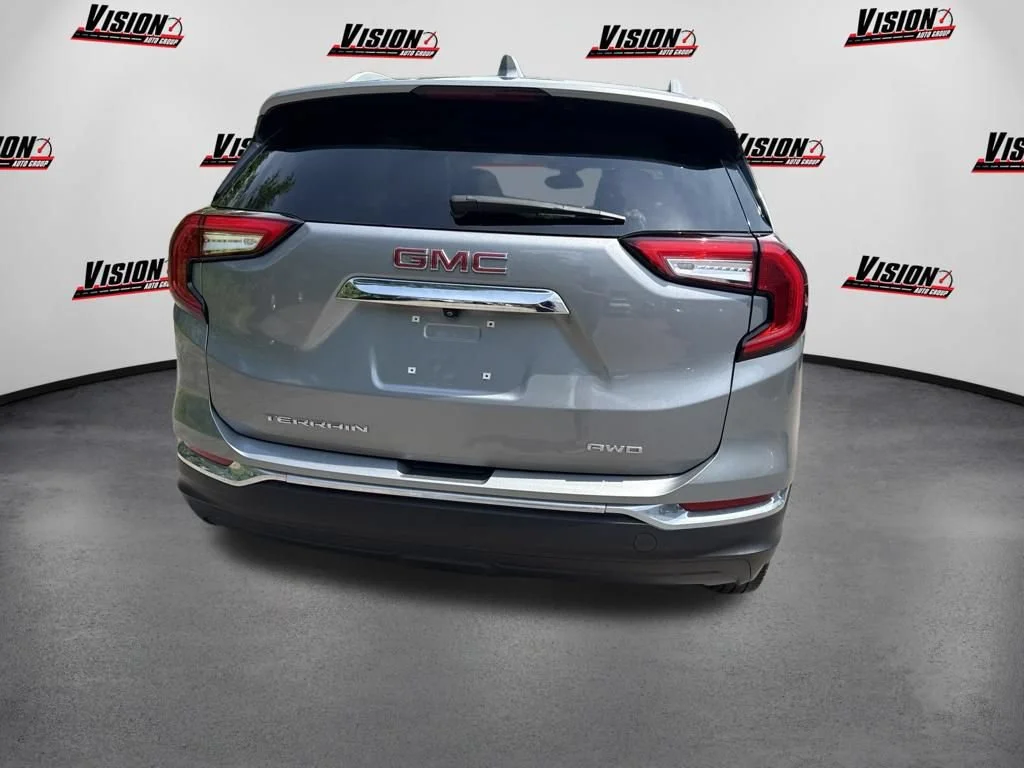 Used 2023 Sterling Metallic GMC SLT image 6