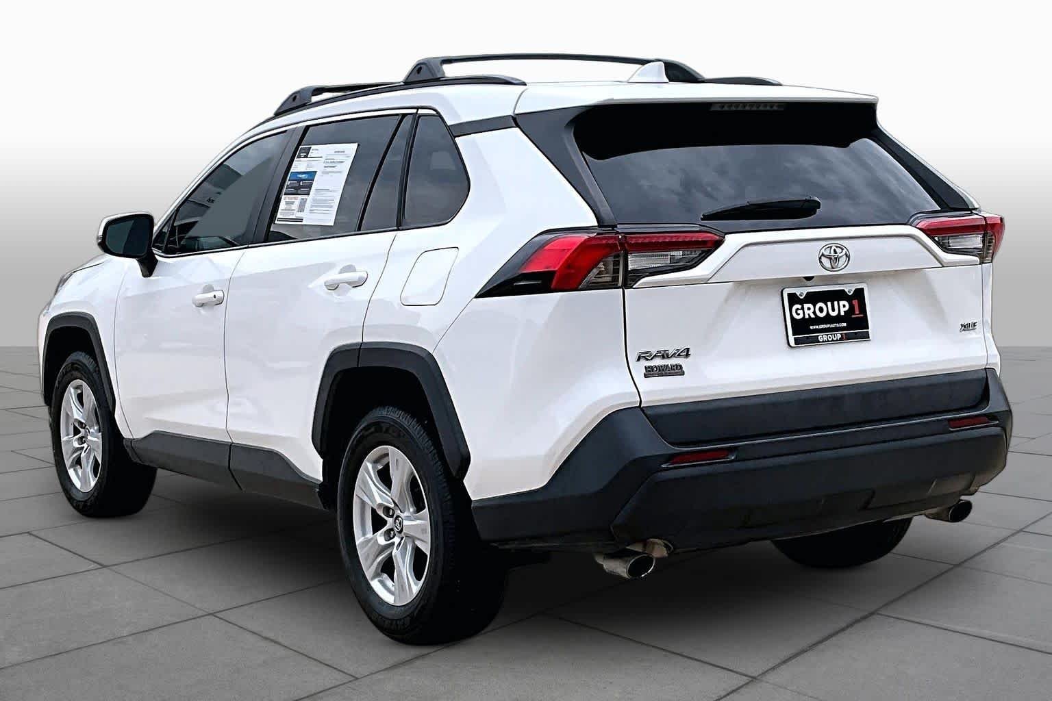 Used 2020 Super White Toyota XLE image 13