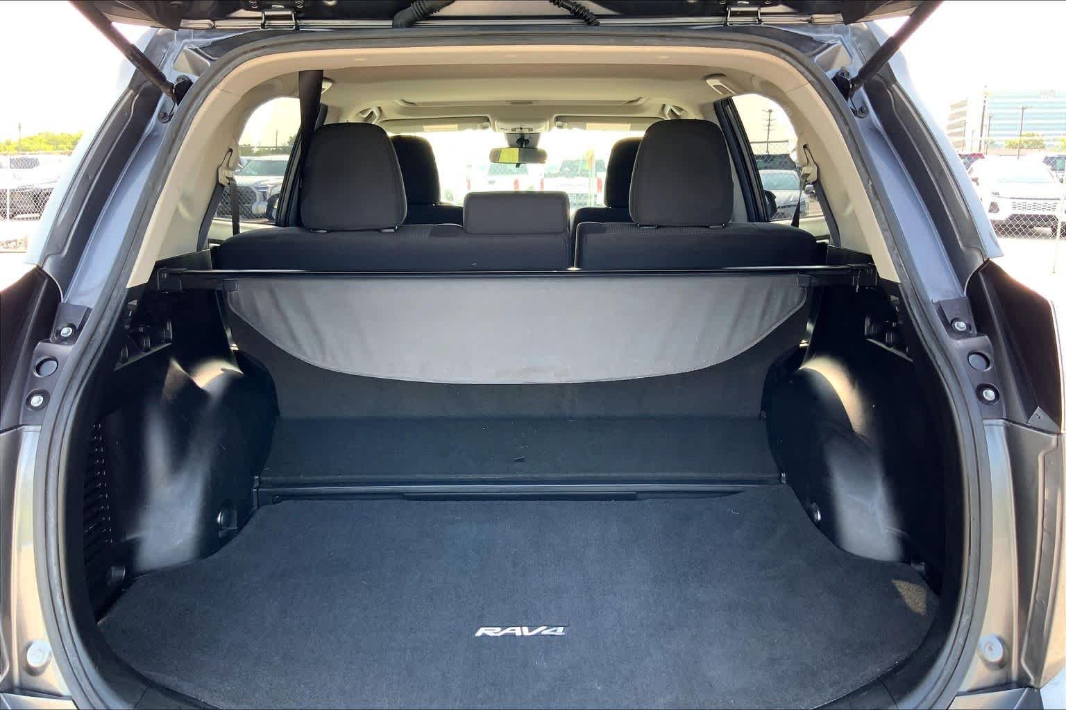 Used 2018 Magnetic Gray Metallic Toyota Hybrid LE image 34