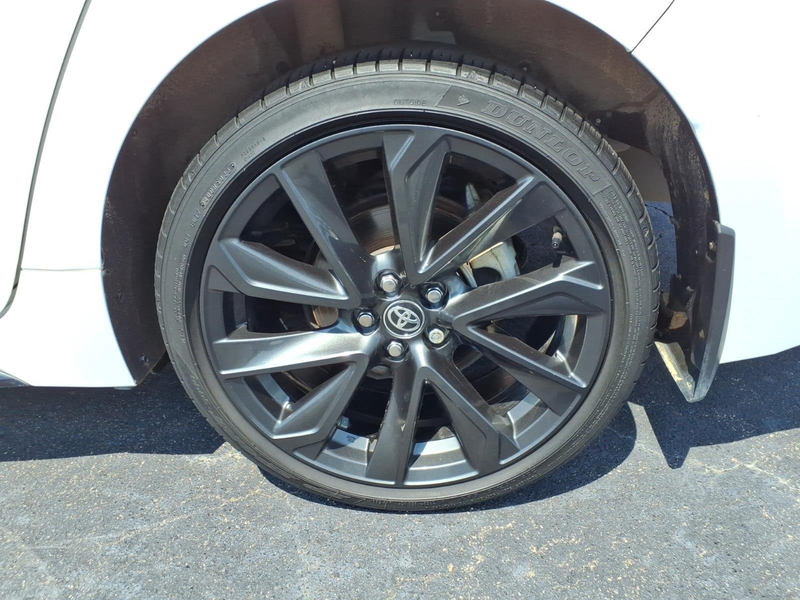 Used 2024 Ice Cap Toyota SE image 12