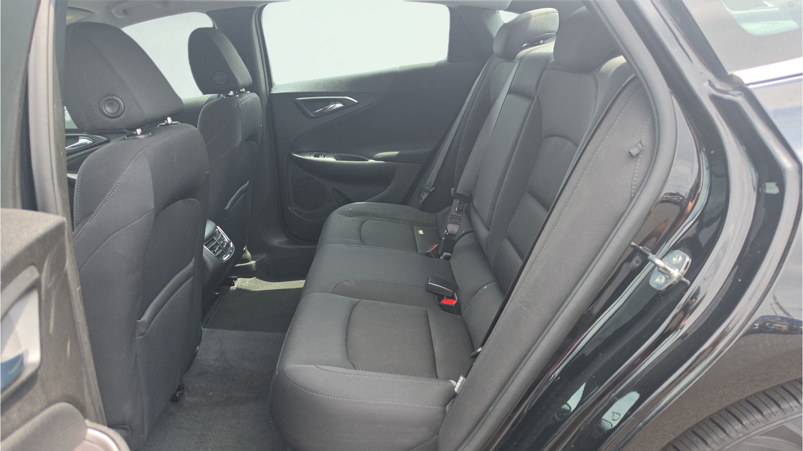 Used 2022 Mosaic Black Metallic Chevrolet LT image 18