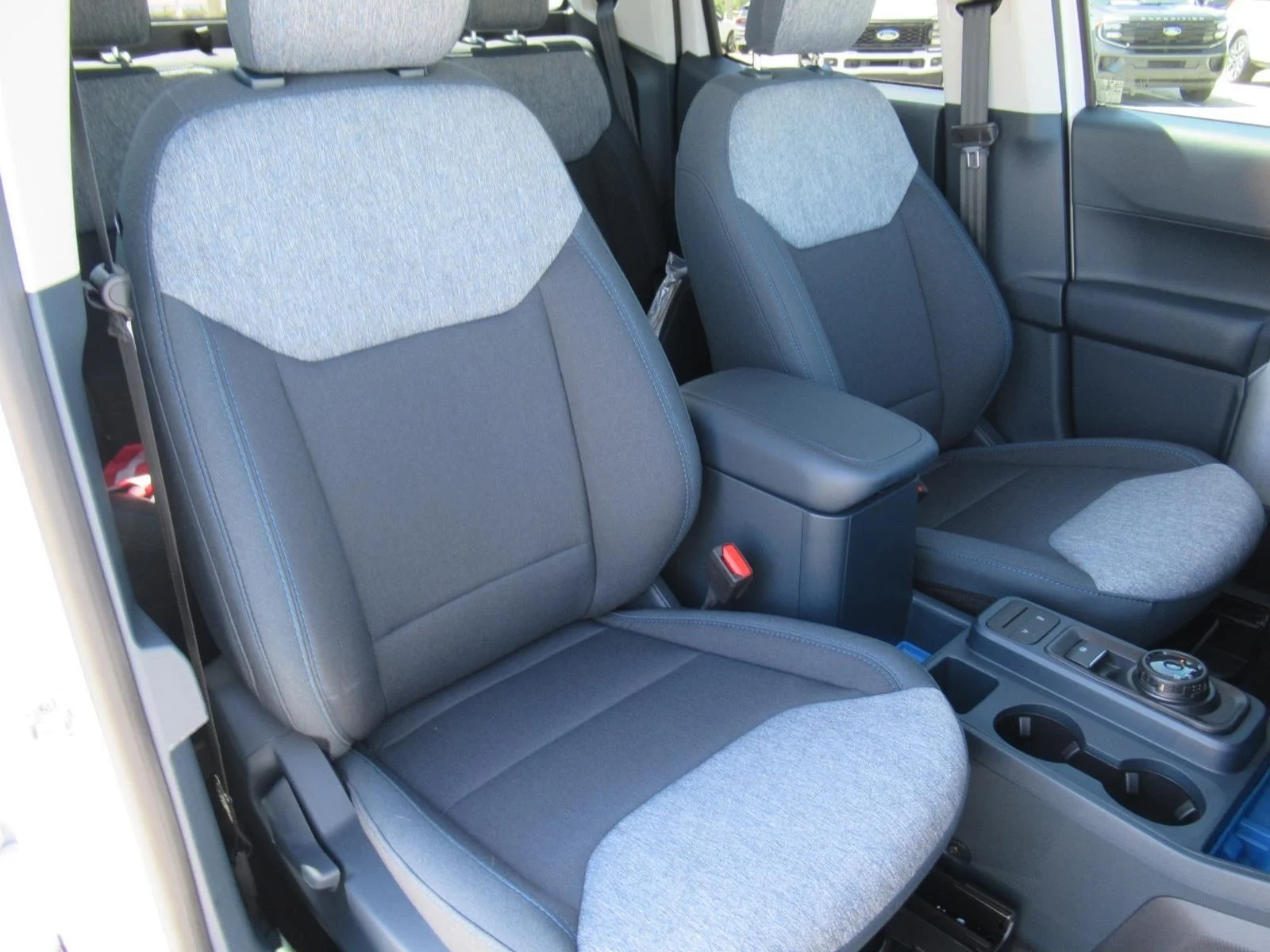 New 2026 Oxford White Ford XLT image 10