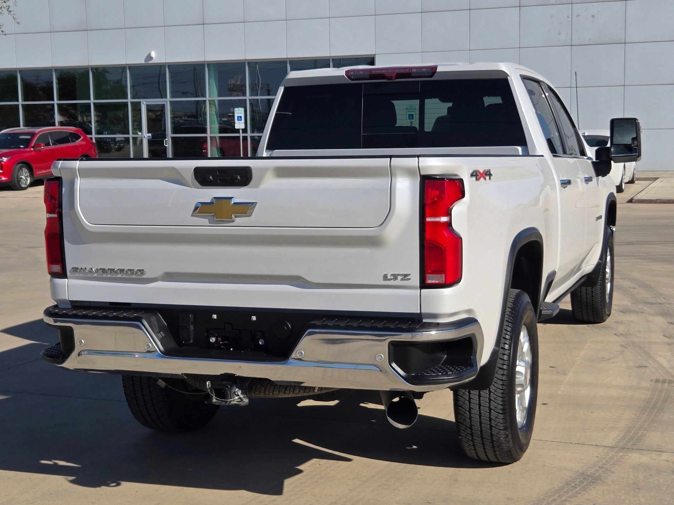Used 2024 Iridescent Pearl Tricoat Chevrolet LTZ image 7