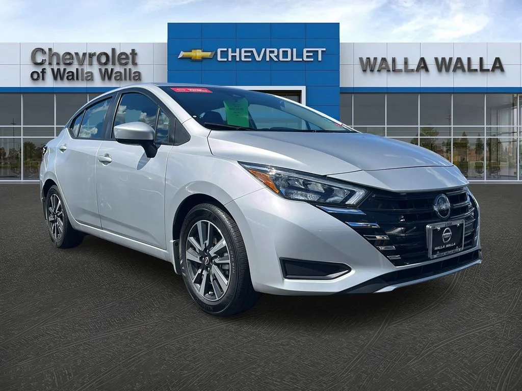 2025 Nissan Versa Sedan SV